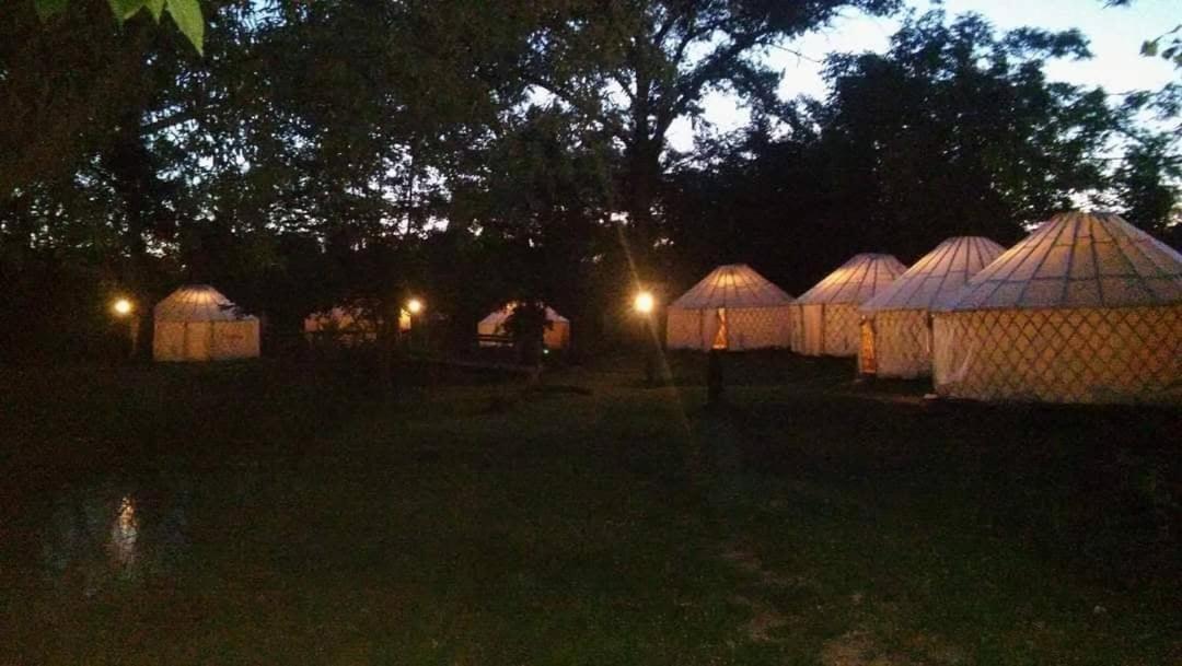 Dom Argyelus - Argyelus Haz - Fesztypark Ξενοδοχείο Martovce Εξωτερικό φωτογραφία